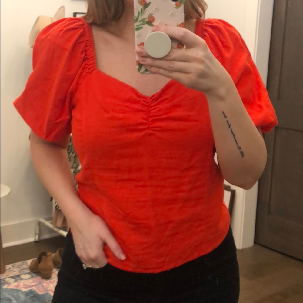 Orange/red puff sleeve top